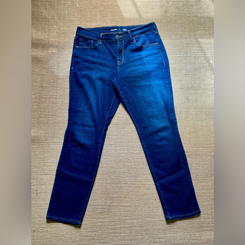 Old Navy Mid-Rise Power Slim Straight - Size 14, dark wash